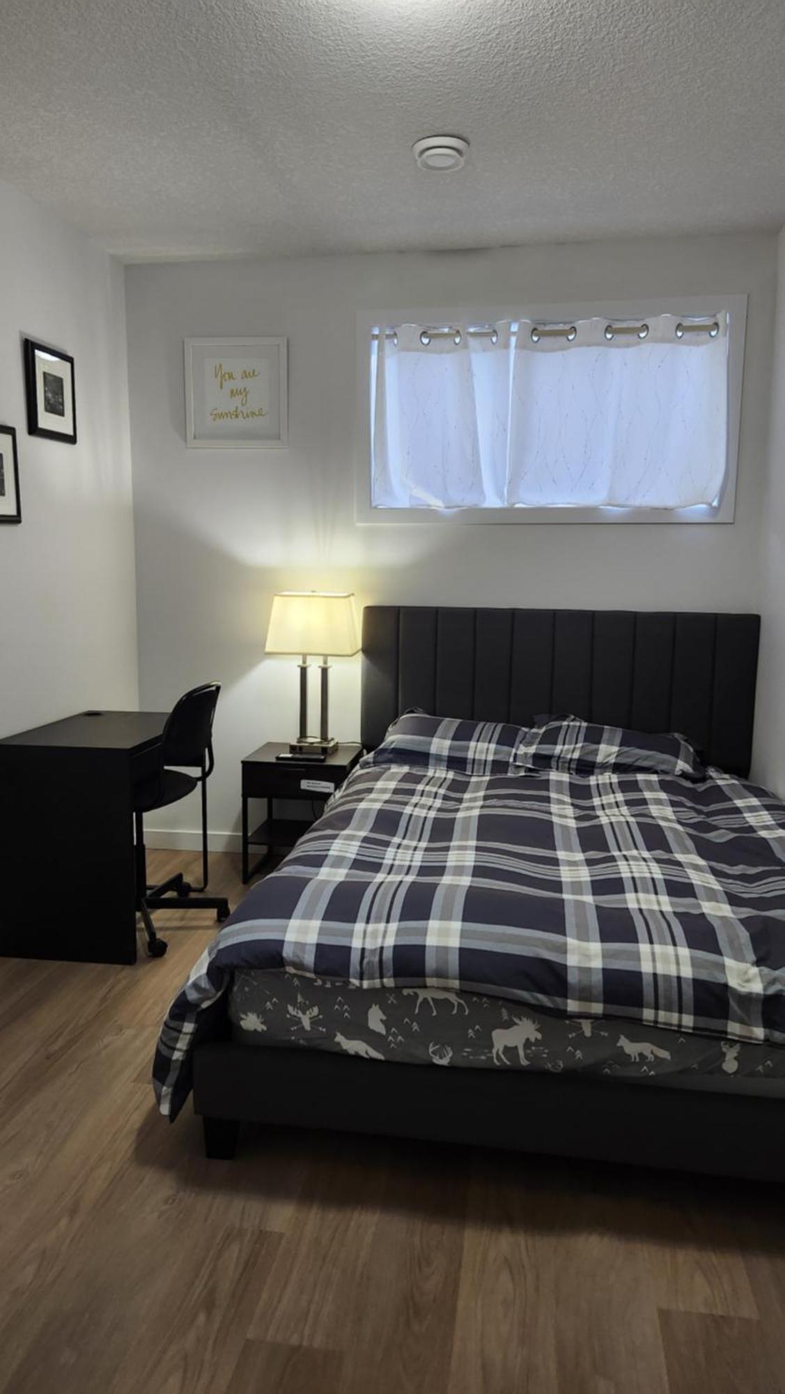 Modern 2 Bedroom Basement Suite At West Έντμοντον Εξωτερικό φωτογραφία