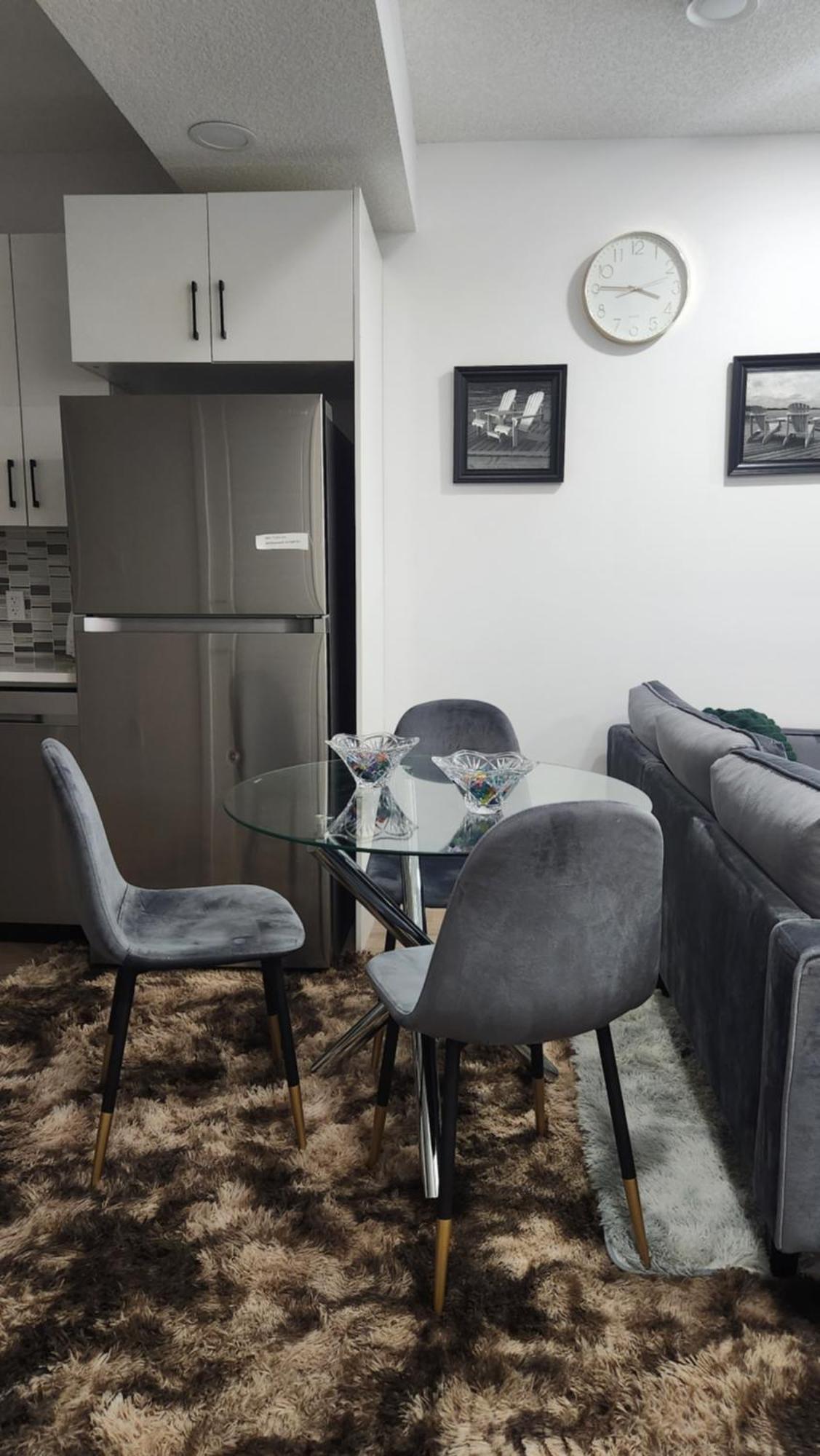 Modern 2 Bedroom Basement Suite At West Έντμοντον Εξωτερικό φωτογραφία